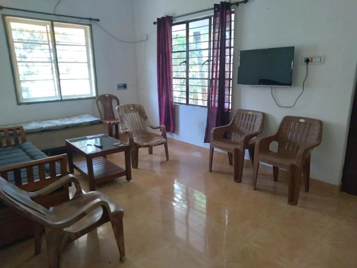 Homely Homestay 칼파타