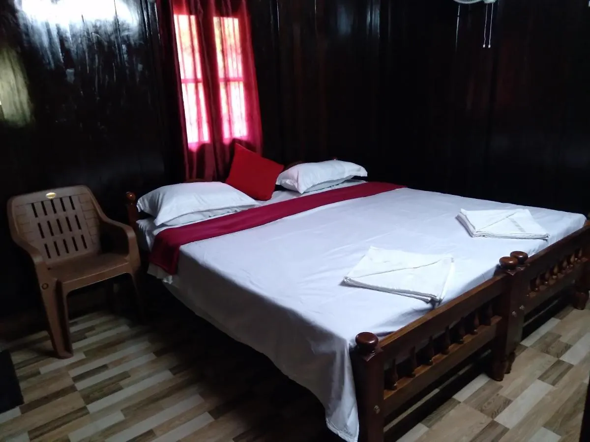 Homely Homestay 칼파타 아파트